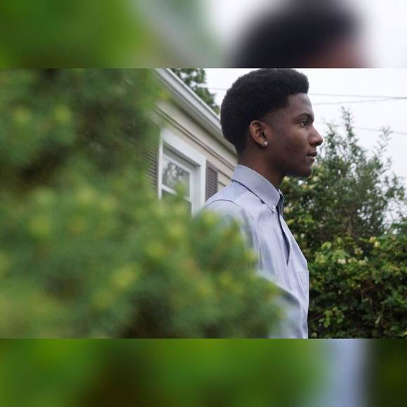 Meet your Posher, Quentin - Picture 1 of 1